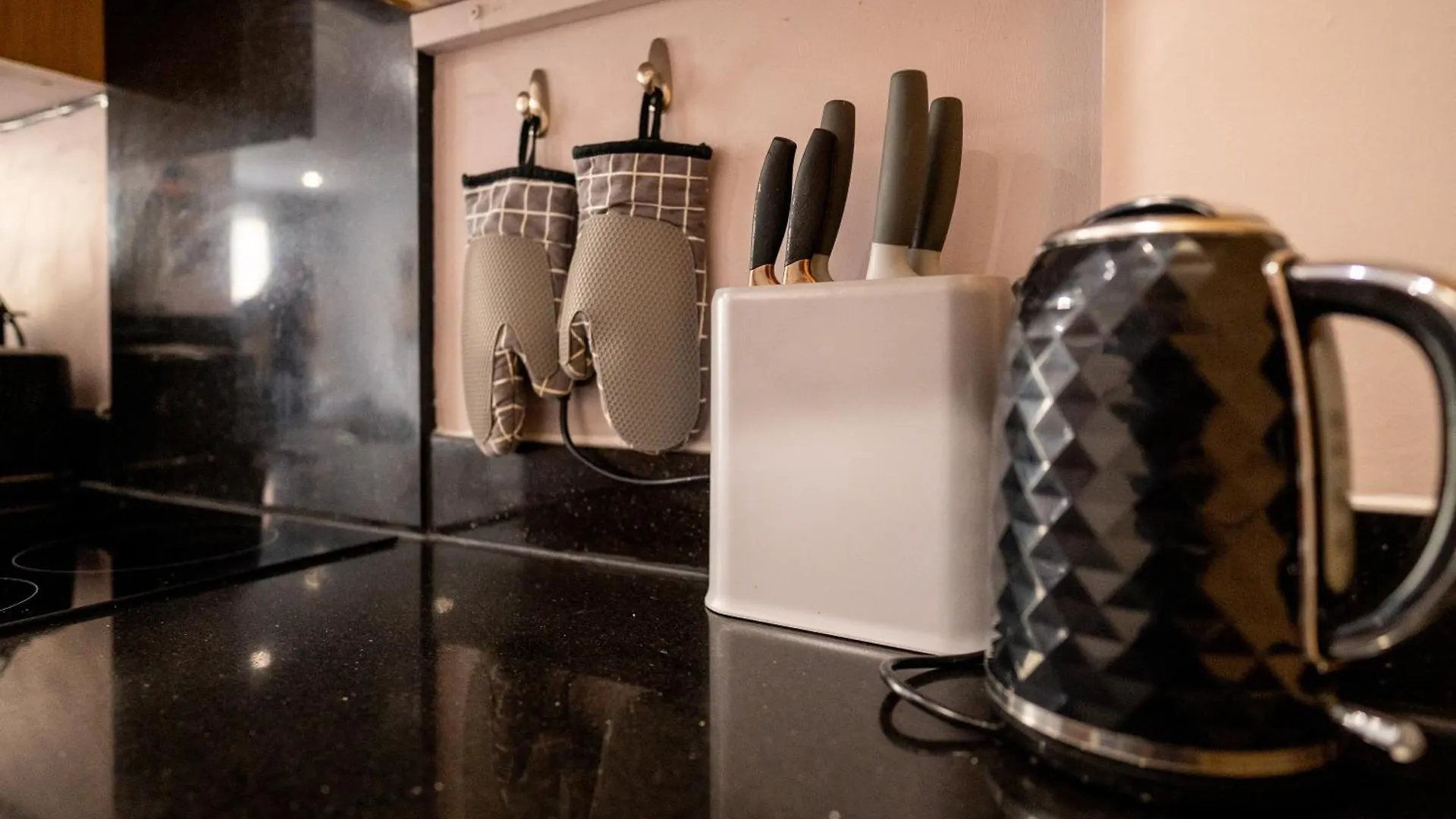 Reef9 - Modern Central Flat, 5 Mins From Beach, Centre And Bournemouth International Centre Apartment